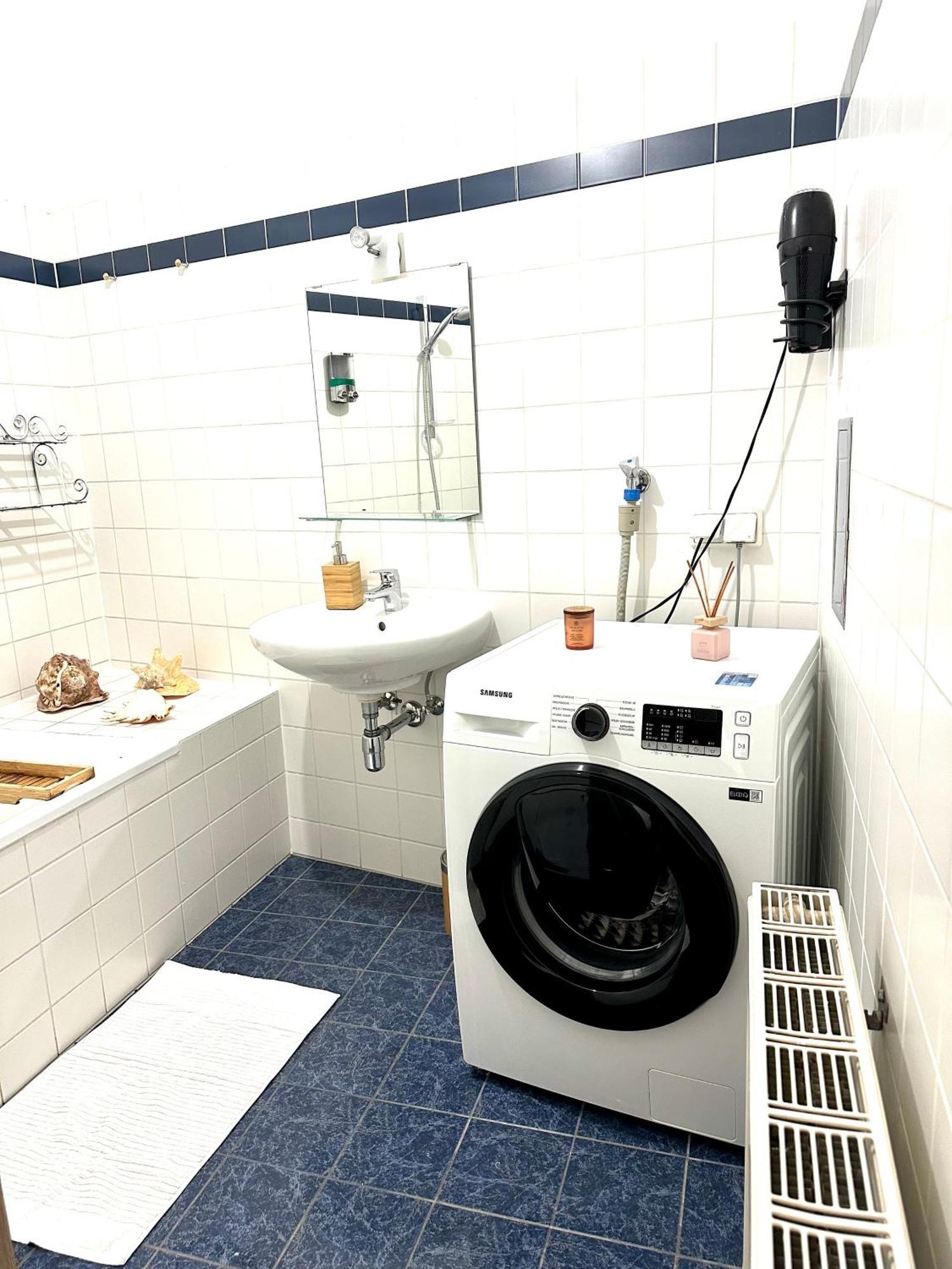 City Center Apartment Відень Екстер'єр фото